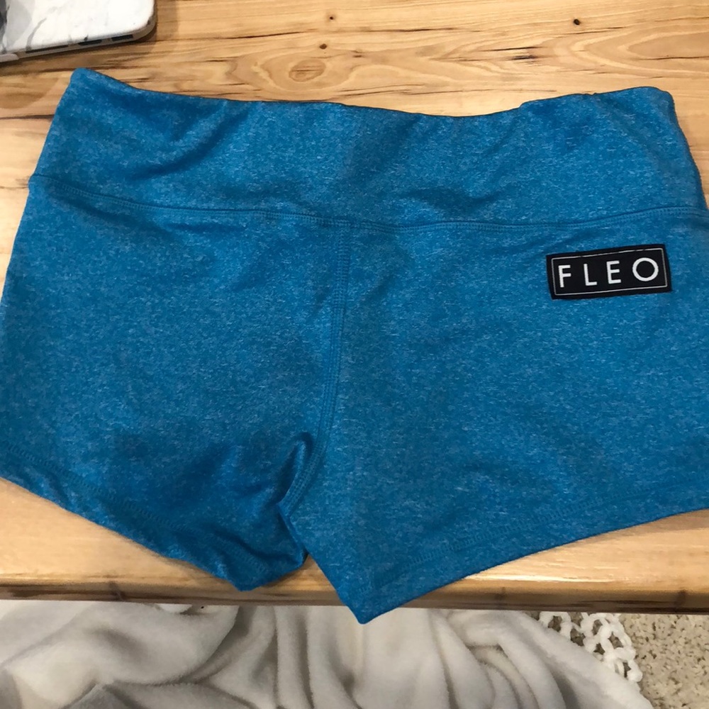 Fleo shorts M
